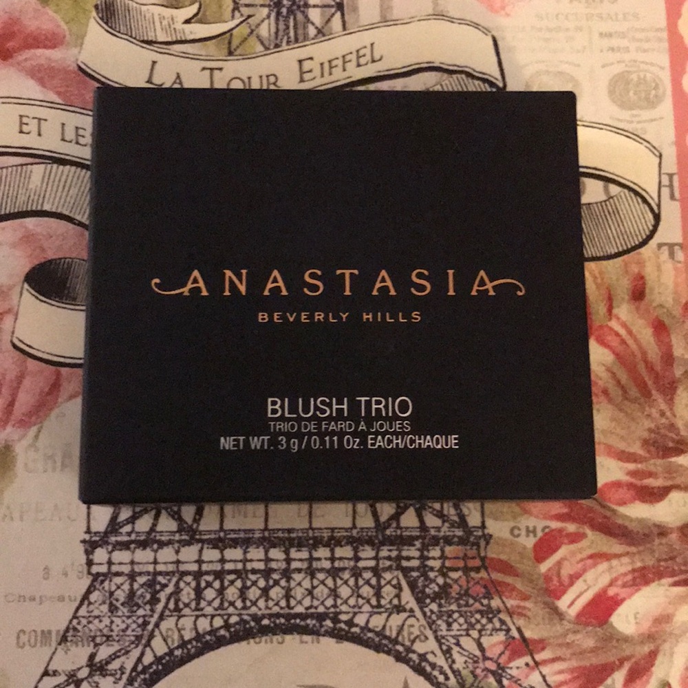 Anastasia Beverly Hills blush trio
